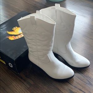 West BLVD White Boots